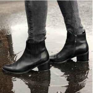 Blondo Elvina Size 7.5